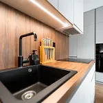 Apartment Ah Radnica Jacuzzi , Theatre